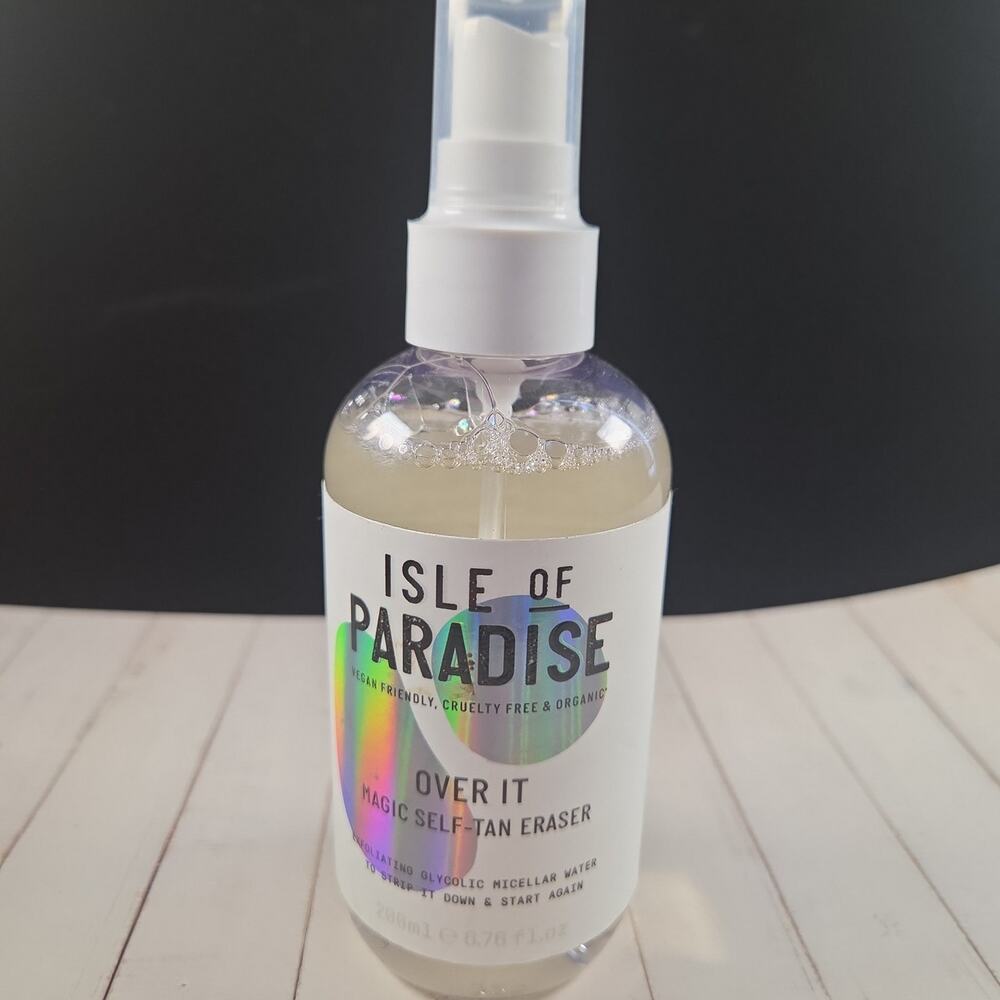 Isle of Paradise Over It Magic Self-Tan Eraser 200ml